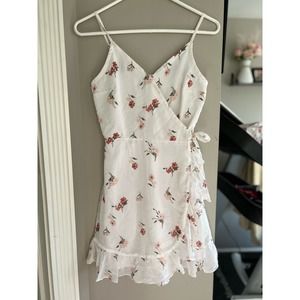 Hollister White Floral Wrap Dress XS